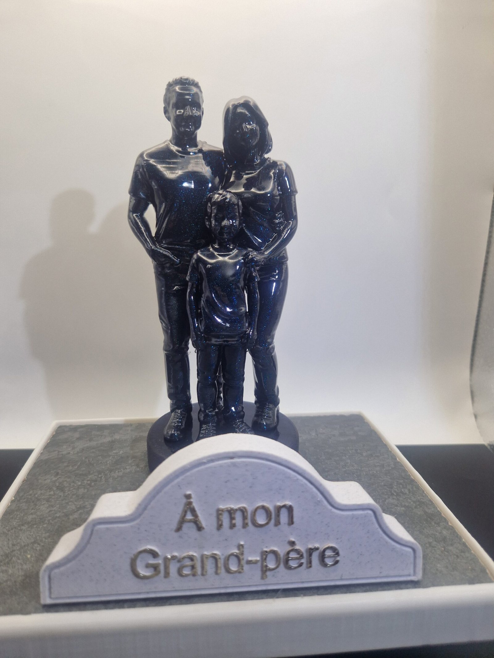 Plaque funéraire Couple avec garçon personnalisée – Image 2