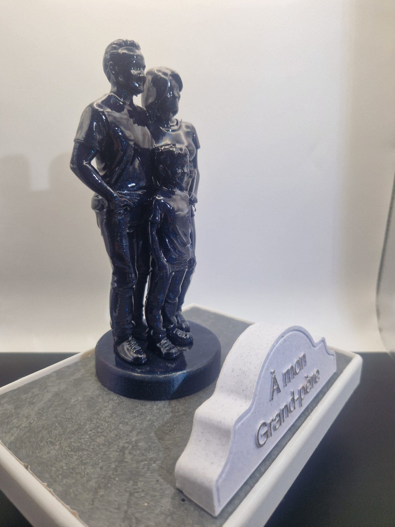 Plaque funéraire Couple avec garçon personnalisée – Image 3