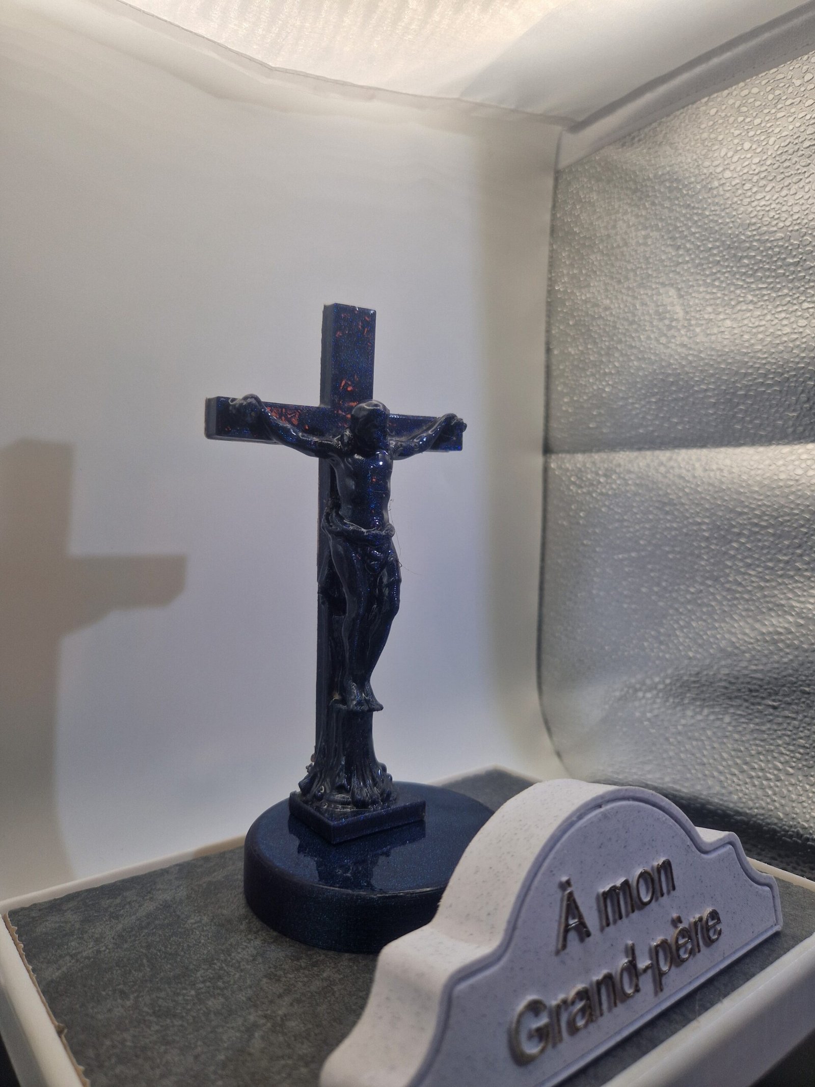 Plaque funéraire Croix du Christ personnalisée – Image 2