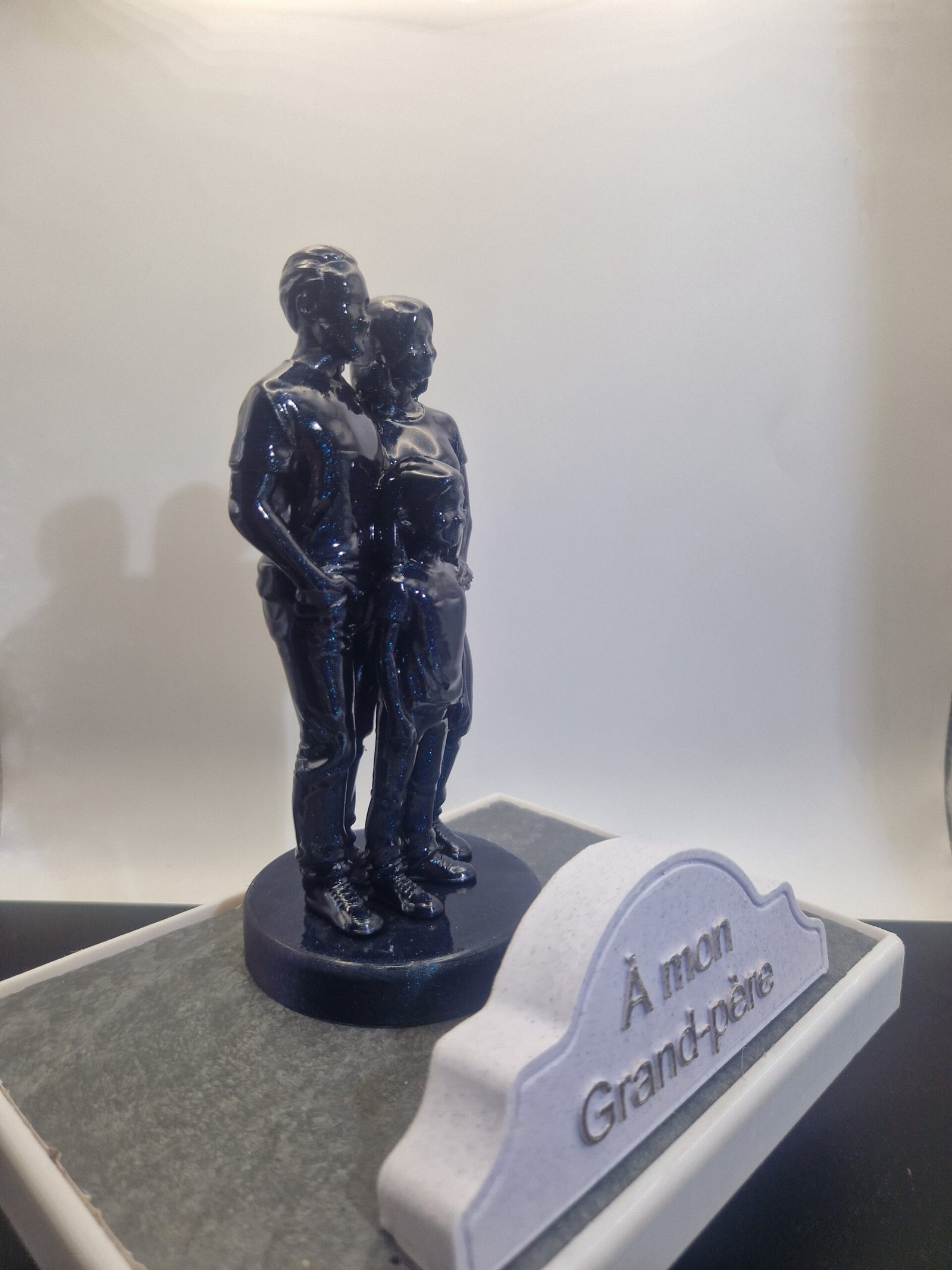 Plaque funéraire Couple avec petite fille personnalisée – Image 3