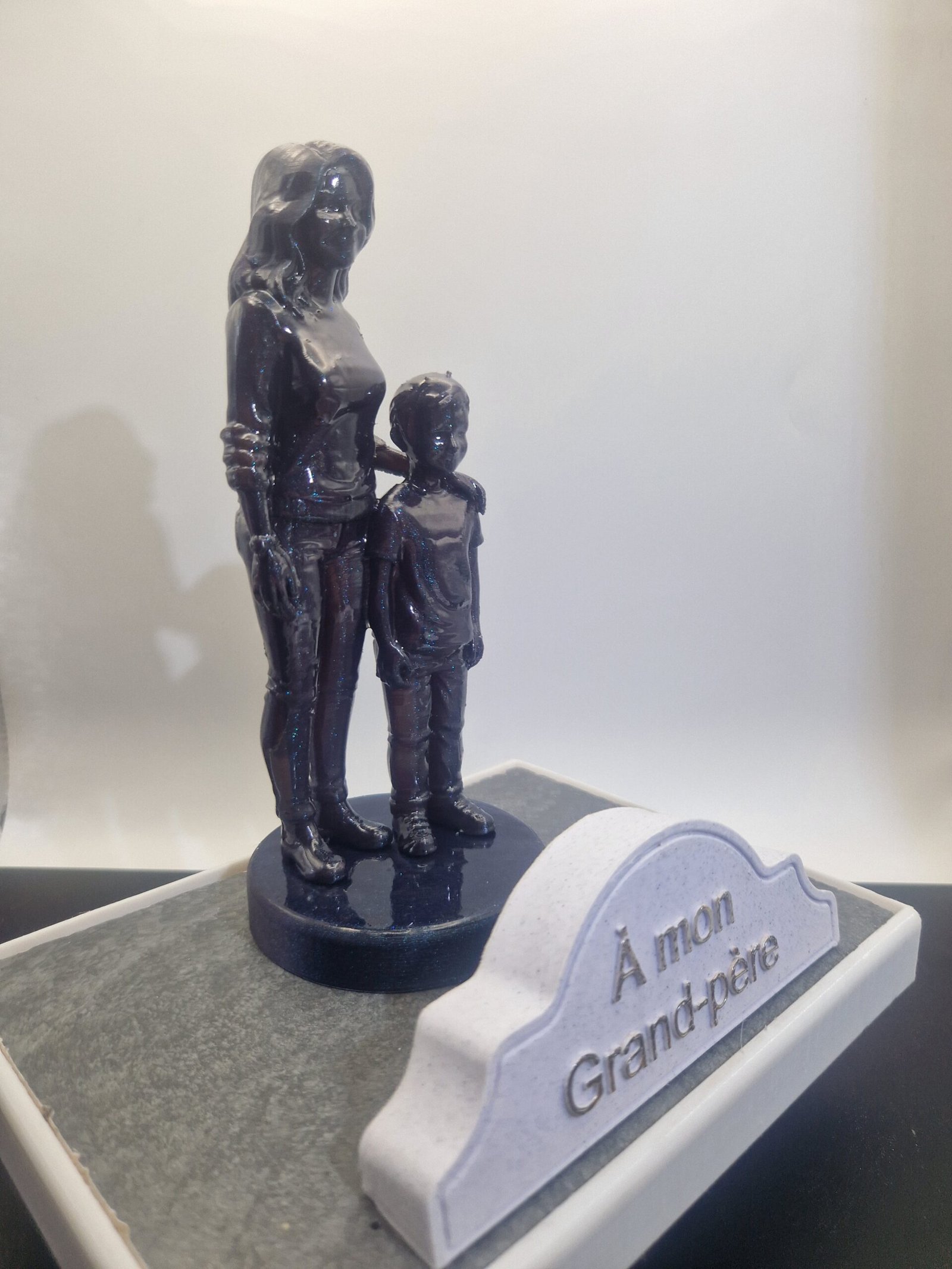 Plaque funéraire Femme avec fils personnalisée – Image 3